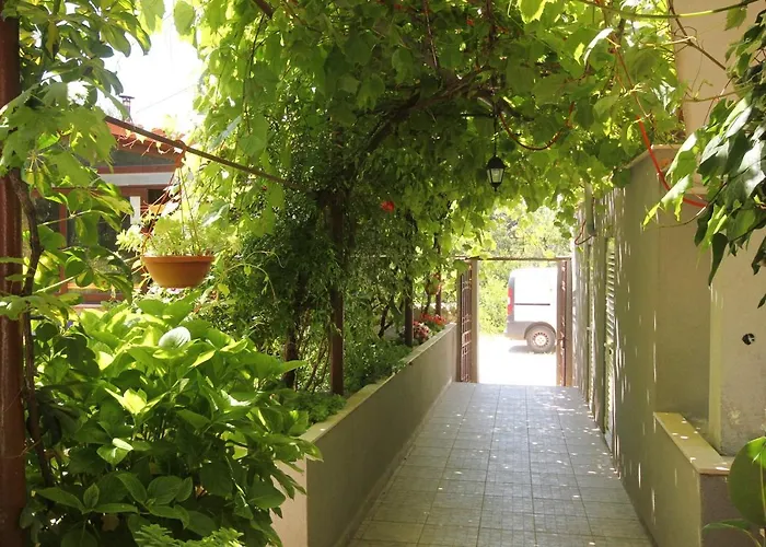 House With A Parking Space Orebic, Peljesac - 10165 Vakantiehuis